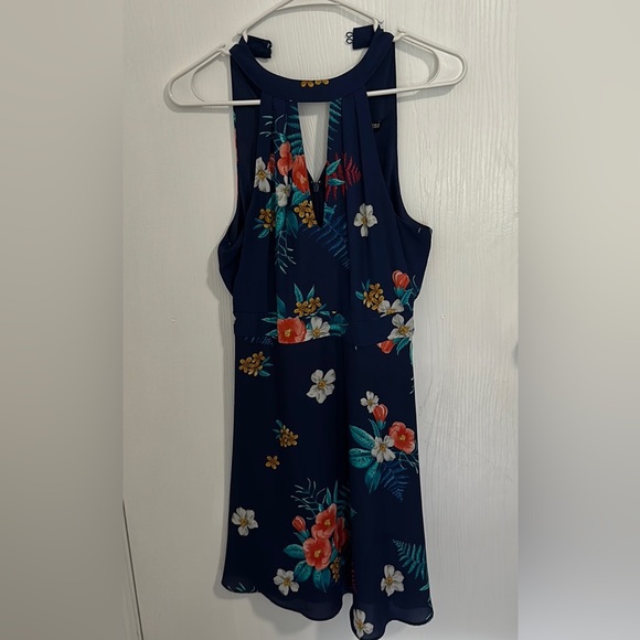 Express Floral Dress - Picture 1 of 3